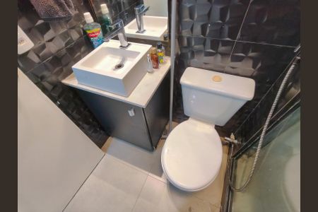 Apartamento à venda com 46m², 2 quartos e sem vagaBanheiro Corredor
