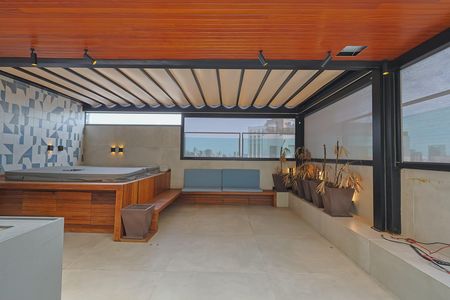 Apartamento à venda com 203m², 3 quartos e 3 vagas Apartamento à venda com 203m², 3 quartos e 3 vagasCobertura