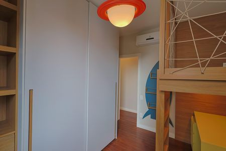 Apartamento à venda com 203m², 3 quartos e 3 vagas Apartamento à venda com 203m², 3 quartos e 3 vagasQuarto