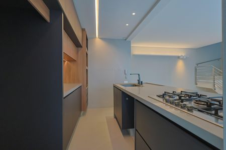 Apartamento à venda com 203m², 3 quartos e 3 vagas Apartamento à venda com 203m², 3 quartos e 3 vagasSala/cozinha