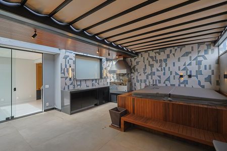 Apartamento à venda com 203m², 3 quartos e 3 vagas Apartamento à venda com 203m², 3 quartos e 3 vagasCobertura