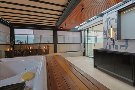 Apartamento à venda com 203m², 3 quartos e 3 vagas Apartamento à venda com 203m², 3 quartos e 3 vagasCobertura