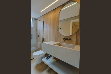 Apartamento à venda com 203m², 3 quartos e 3 vagas Apartamento à venda com 203m², 3 quartos e 3 vagasBanheiro da Suíte 2
