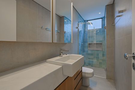 Apartamento à venda com 203m², 3 quartos e 3 vagas Apartamento à venda com 203m², 3 quartos e 3 vagasBanheiro social