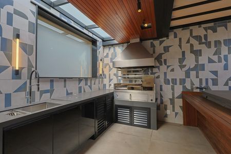 Apartamento à venda com 203m², 3 quartos e 3 vagas Apartamento à venda com 203m², 3 quartos e 3 vagasCobertura