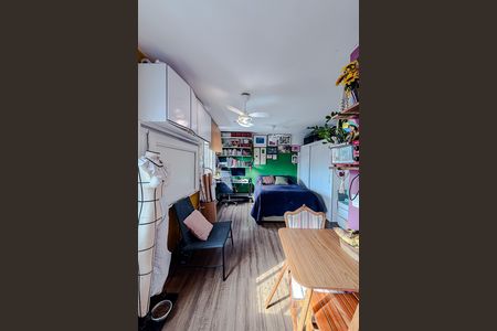 Studio à venda com 24m², 1 quarto e sem vaga Studio à venda com 24m², 1 quarto e sem vagaCozinha