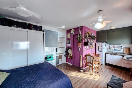 Studio à venda com 24m², 1 quarto e sem vaga Studio à venda com 24m², 1 quarto e sem vagaSala/Quarto