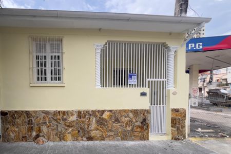 Casa para alugar com 106m², 3 quartos e sem vaga Casa para alugar com 106m², 3 quartos e sem vagaFachada