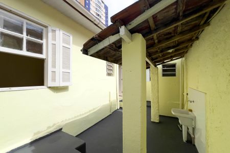 Casa para alugar com 106m², 3 quartos e sem vaga Casa para alugar com 106m², 3 quartos e sem vagaQuintal e área de serviço