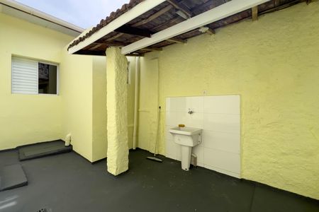 Casa para alugar com 106m², 3 quartos e sem vaga Casa para alugar com 106m², 3 quartos e sem vagaQuintal e área de serviço