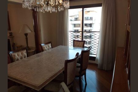 Apartamento para alugar com 4 quartos, 280m² em Campo Belo, São Paulo
