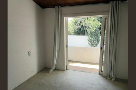 Casa para alugar com 3 quartos, 411m² em Jardim Guedala, São Paulo