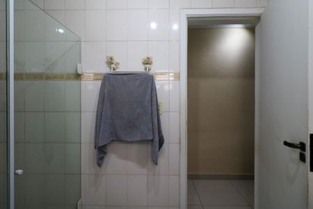 Casa à venda com 250m², 3 quartos e 2 vagasBanheiro 2