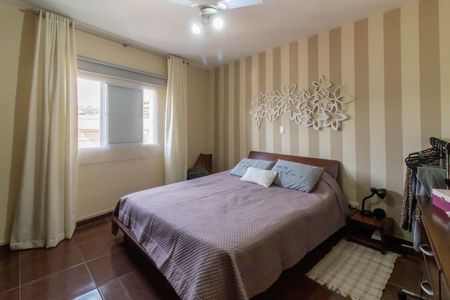 Casa para alugar com 120m², 3 quartos e 2 vagasSuíte