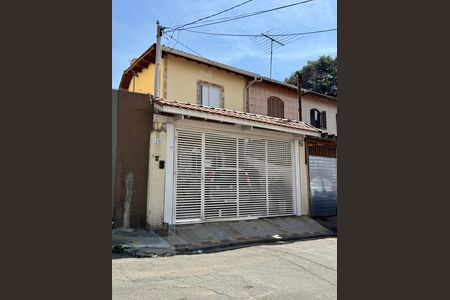 Casa para alugar com 120m², 3 quartos e 2 vagasFachada 