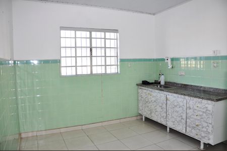 Casa para alugar com 100m², 2 quartos e 1 vagaCozinha