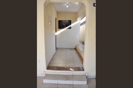 Casa para alugar com 100m², 2 quartos e 1 vagaHall de entrada