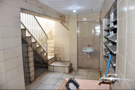 Casa para alugar com 100m², 2 quartos e 1 vaga Área de Serviço