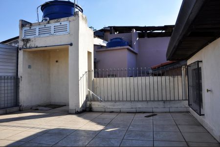Casa para alugar com 100m², 2 quartos e 1 vagaVaranda