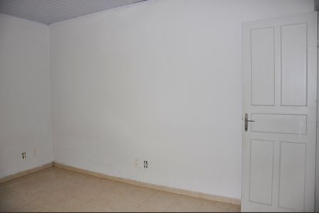 Casa para alugar com 100m², 2 quartos e 1 vagaQuarto 01