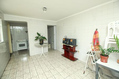 Casa à venda com 125m², 2 quartos e 1 vagaÁrea de Serviço