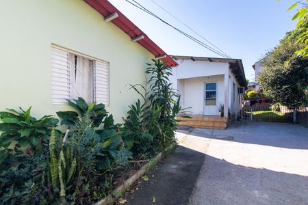 Casa à venda com 126m², 4 quartos e 1 vaga Casa à venda com 126m², 4 quartos e 1 vagaQuintal