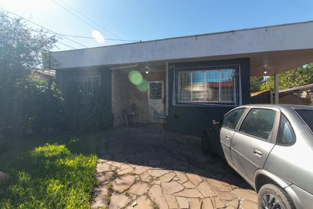 Casa à venda com 126m², 4 quartos e 1 vaga Casa à venda com 126m², 4 quartos e 1 vagaFachada