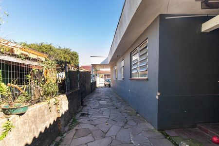 Casa à venda com 126m², 4 quartos e 1 vaga Casa à venda com 126m², 4 quartos e 1 vagaQuintal