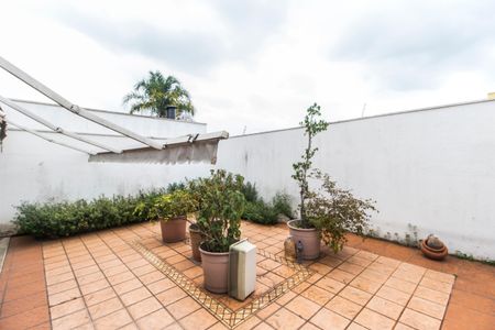 Casa de condomínio para alugar com 160m², 3 quartos e 2 vagasQuintal