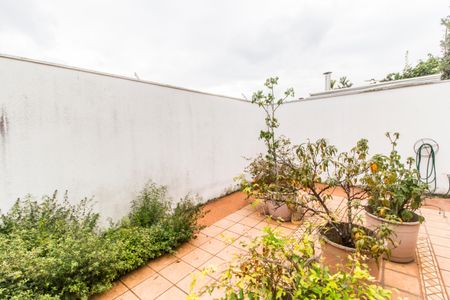 Casa de condomínio para alugar com 160m², 3 quartos e 2 vagasQuintal