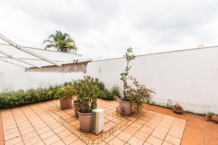 Casa de condomínio para alugar com 160m², 3 quartos e 2 vagasQuintal