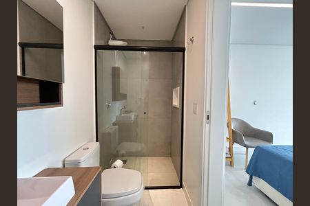 Banheiro suíte de apartamento para alugar com 1 quarto, 50m² em Lagoa Pequena, Florianópolis