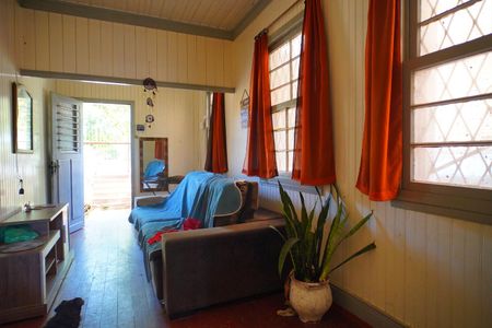 Sala de casa para alugar com 5 quartos, 180m² em Petrópolis, Porto Alegre