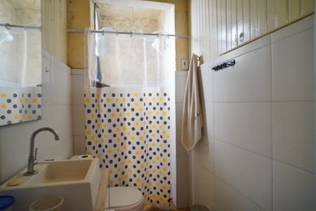 Banheiro  de casa para alugar com 5 quartos, 180m² em Petrópolis, Porto Alegre