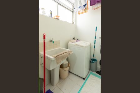 Apartamento à venda com 81m², 2 quartos e 1 vagaÁrea de Serviço