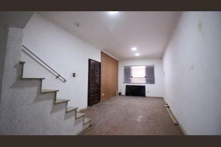 Sala de casa para alugar com 10 quartos, 324m² em Vila Antonieta, São Paulo