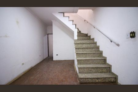 Sala de casa para alugar com 10 quartos, 324m² em Vila Antonieta, São Paulo