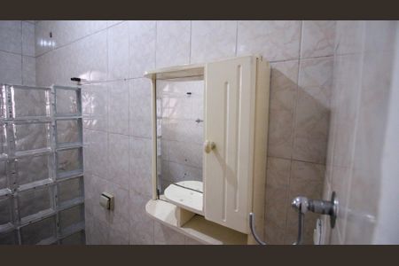 Casa para alugar com 324m², 10 quartos e 3 vagasBanheiro 1