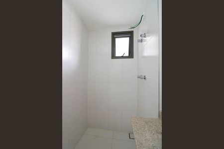 Banheiro de kitnet/studio à venda com 1 quarto, 26m² em Campo Belo, São Paulo