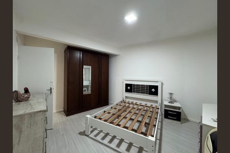 Apartamento para alugar com 120m², 3 quartos e 1 vaga Apartamento para alugar com 120m², 3 quartos e 1 vagaSuíte