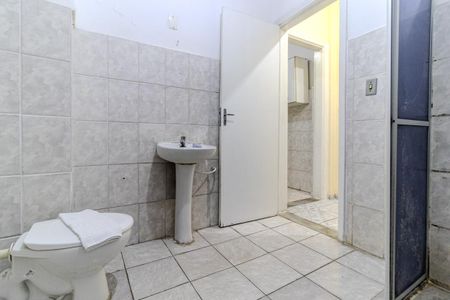 Banheiro de apartamento para alugar com 1 quarto, 55m² em Santa Ifigênia, São Paulo