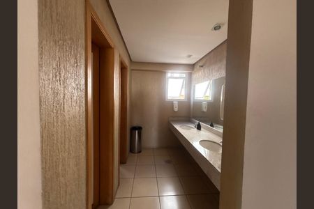 Apartamento para alugar com 68m², 2 quartos e 1 vaga