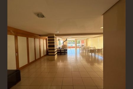 Apartamento para alugar com 68m², 2 quartos e 1 vaga