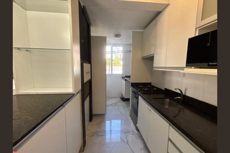 Apartamento para alugar com 68m², 2 quartos e 1 vaga