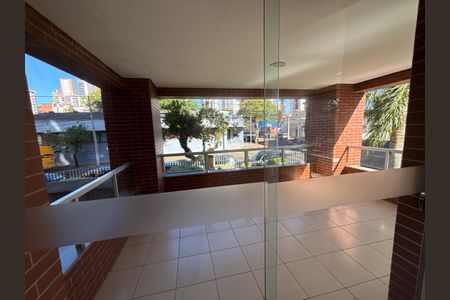 Apartamento para alugar com 68m², 2 quartos e 1 vaga