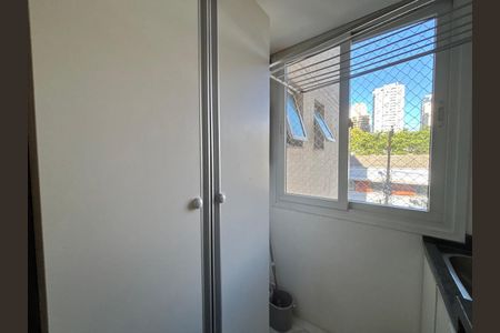 Apartamento para alugar com 68m², 2 quartos e 1 vaga