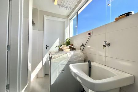 Apartamento à venda com 68m², 3 quartos e 2 vagasÁrea de Serviço