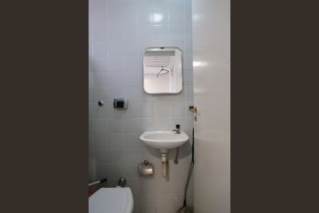 Apartamento à venda com 100m², 4 quartos e 2 vagasBanheiro de serviço