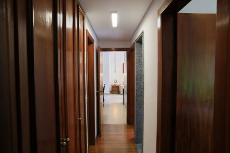 Apartamento à venda com 100m², 4 quartos e 2 vagasCorredor