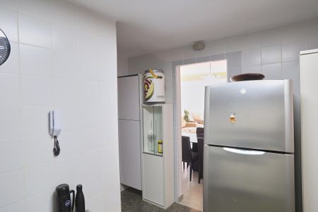 Apartamento à venda com 100m², 4 quartos e 2 vagasCozinha